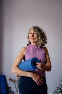 Monique Fryer Yoga Credit Studio Anicca 100resize 1 200x300